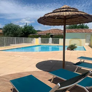  Hébergement de vacances Aux Couleurs D’ardèche